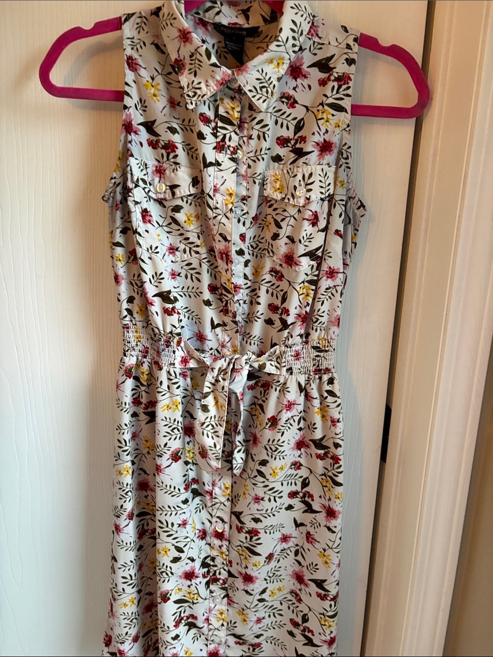 Sleeveless Floral Tie-Waist Midi Dress - White with Pink & Yellow Flowers